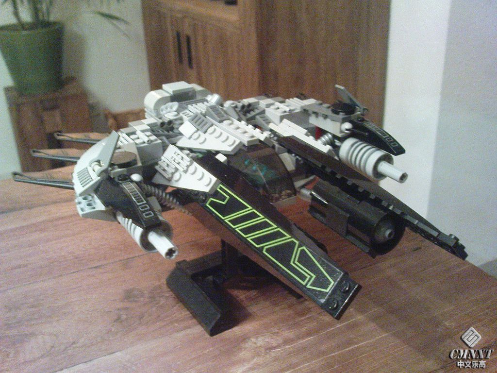 LEGO MOC Space 255 Guardian starfighter.jpg