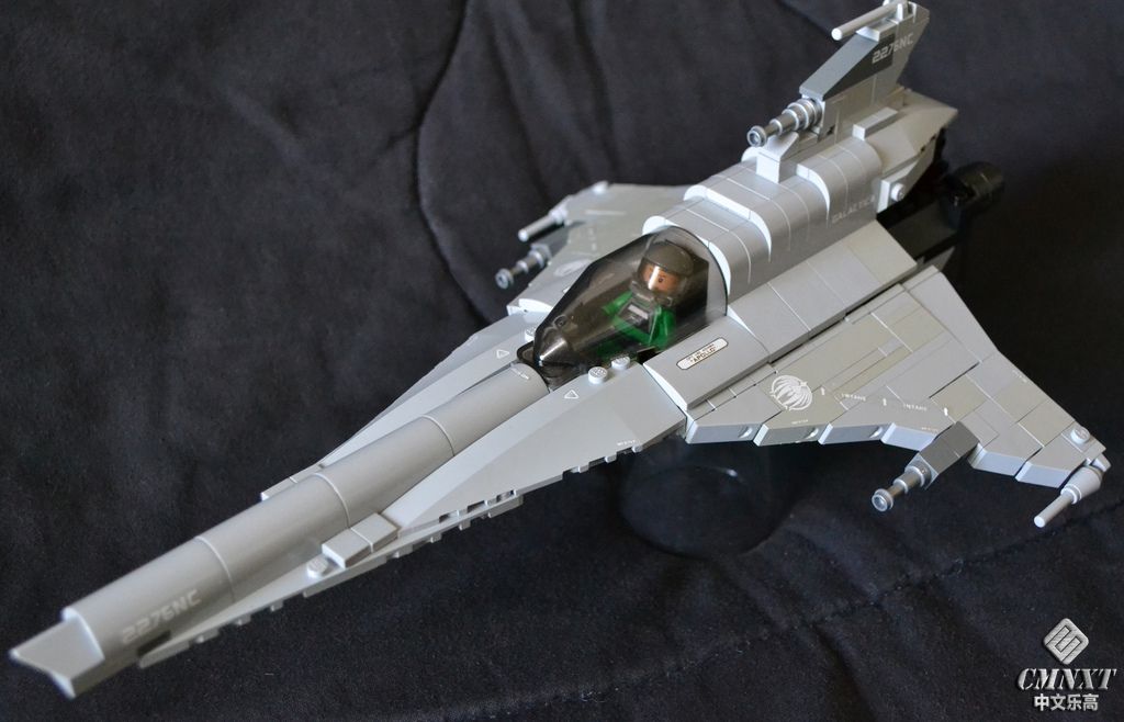 LEGO MOC Space 286 Mk VII Viper.jpg