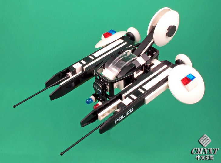 LEGO MOC Space 295 Crown Vipera.jpg