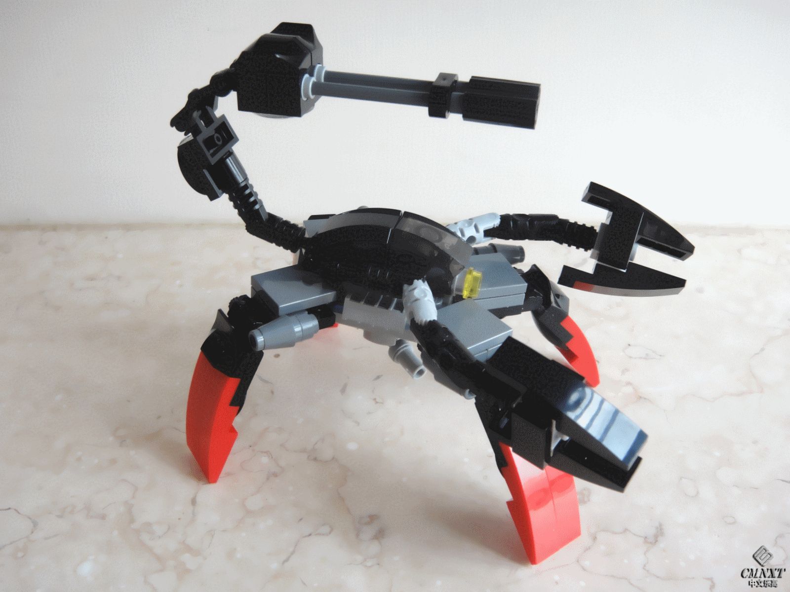 LEGO MOC - Evil Beats Scorpion 02 Right.jpg