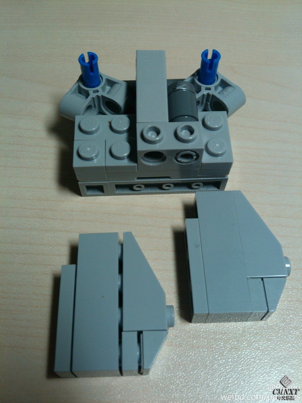 LEGO MOC - Rebuilding Zaku 10.jpg