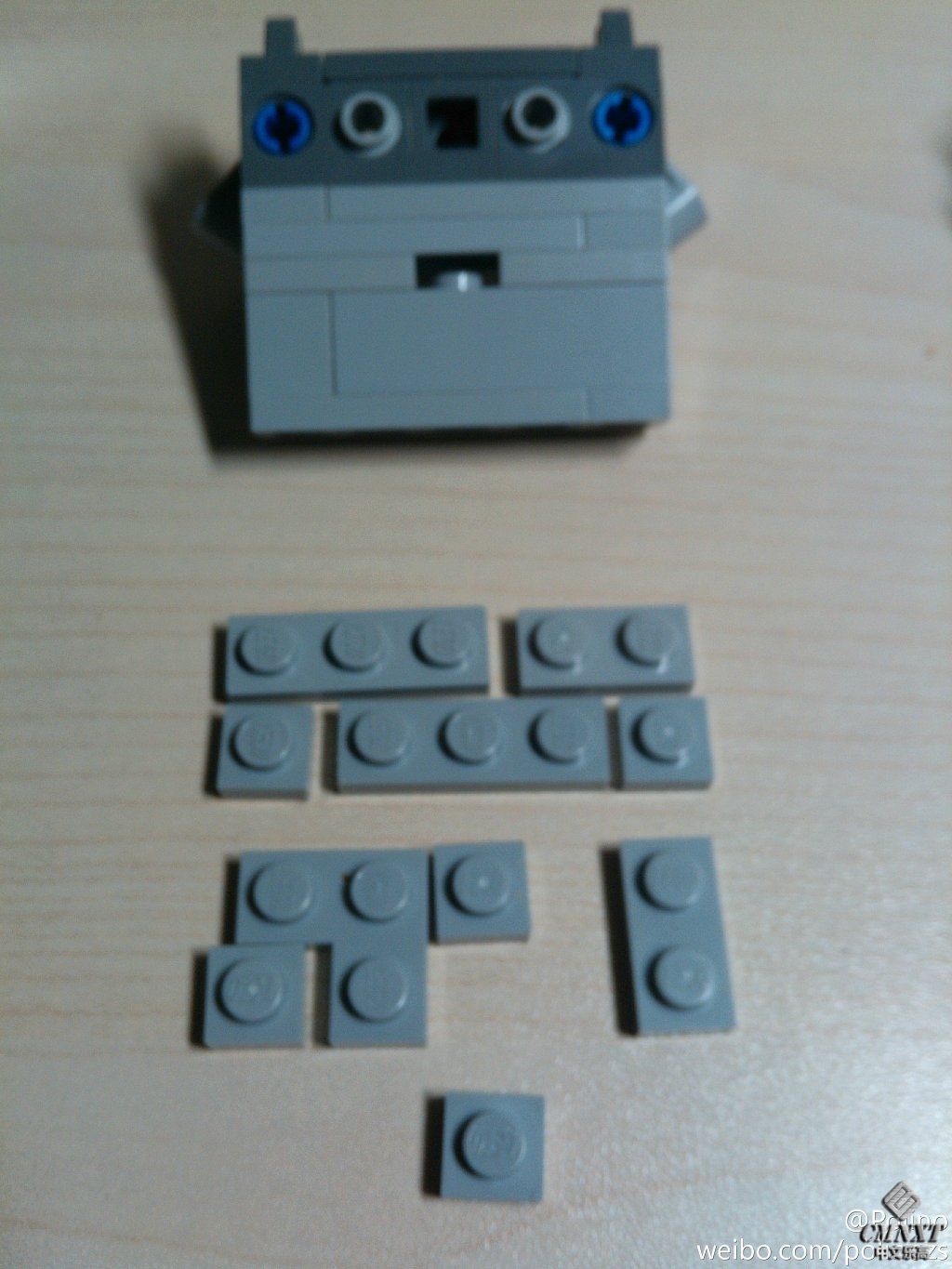 LEGO MOC - Rebuilding Zaku 11.jpg
