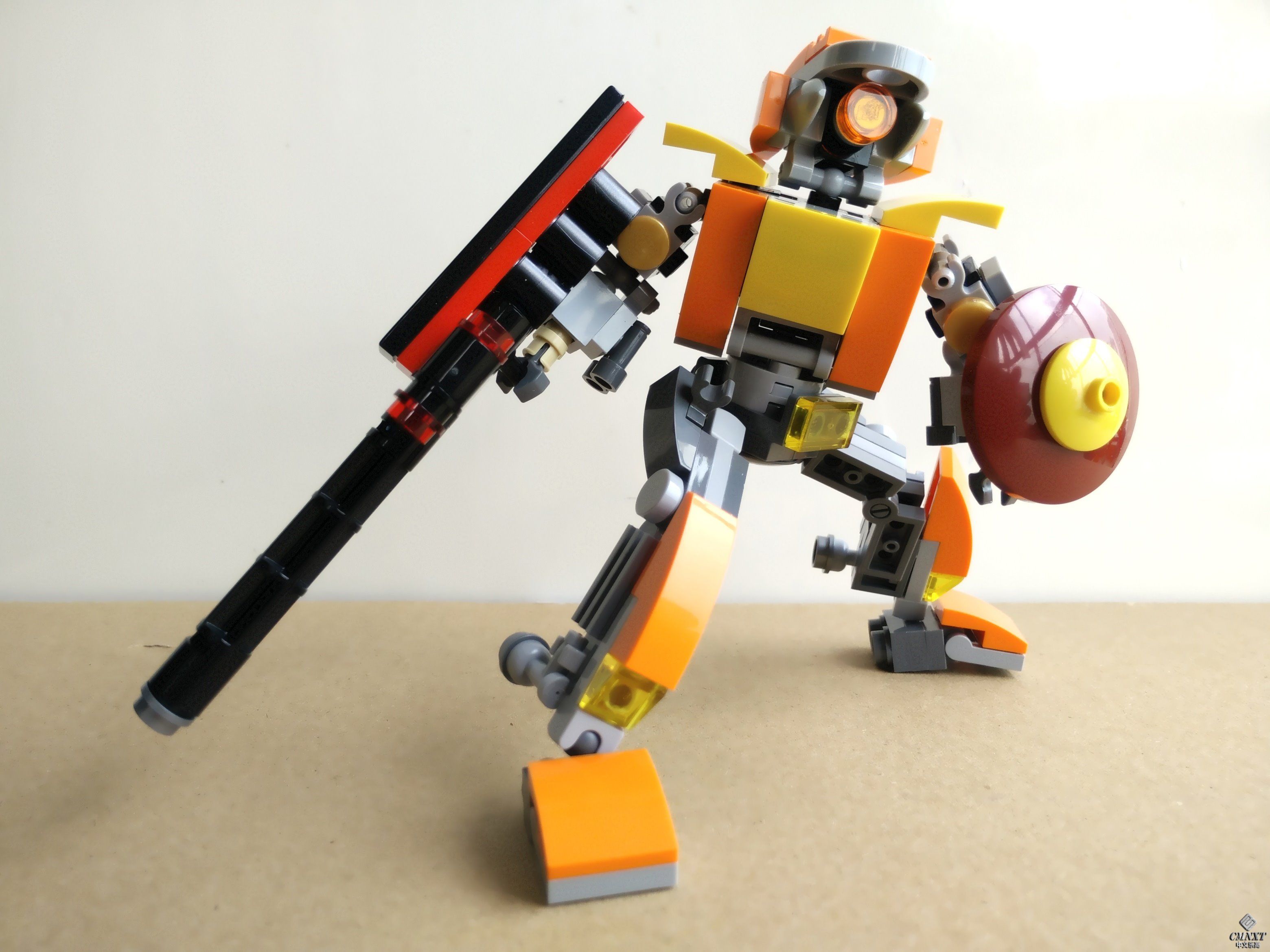 LEGO MOC Evacuation small 04.jpg