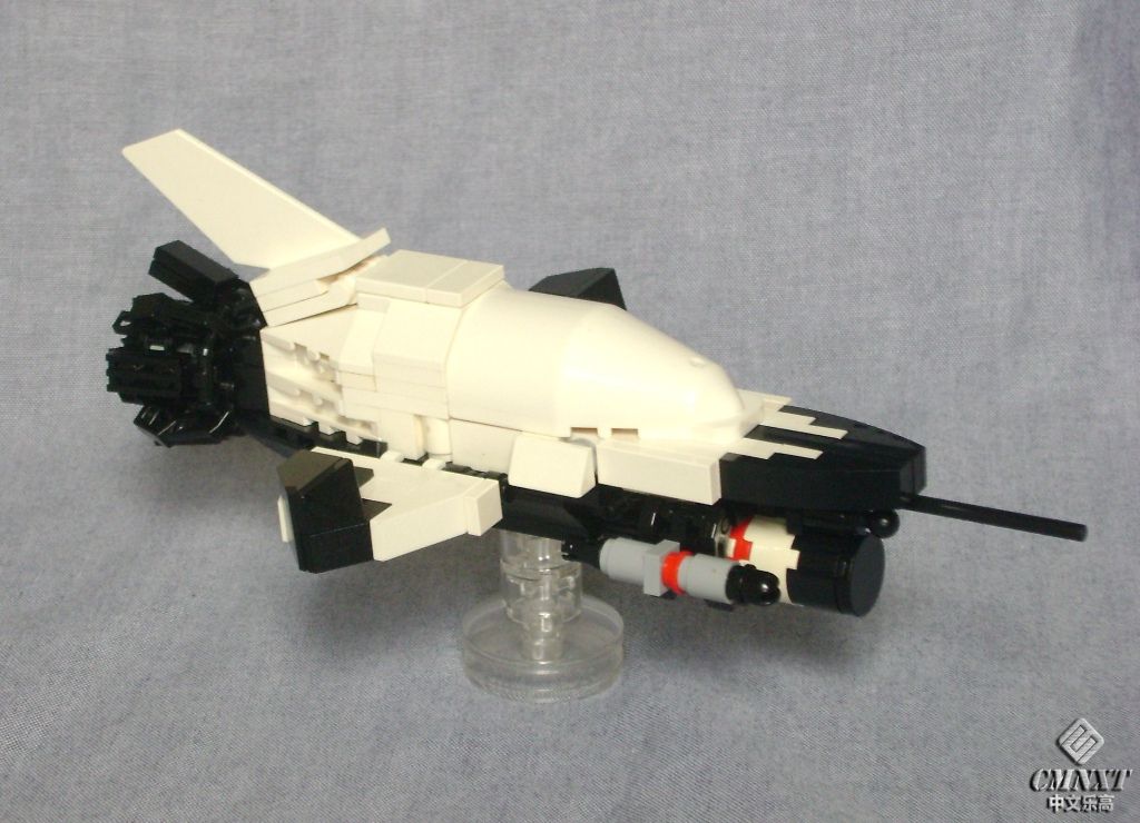 LEGO MOC Space 034 JQ-9 Hunter USV Prototype.jpg