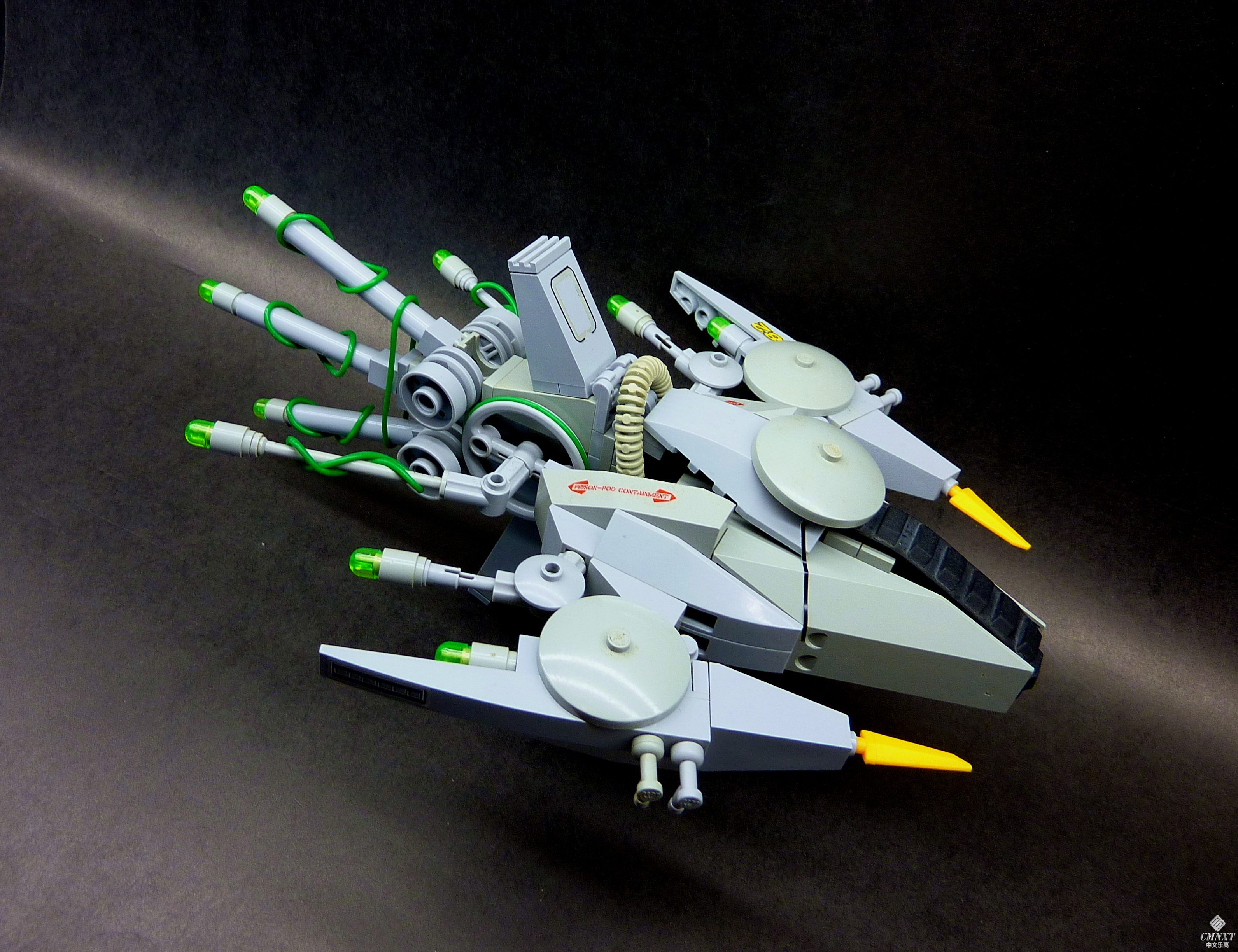 LEGO MOC Space 035 Glawfish Recon Vessel.jpg