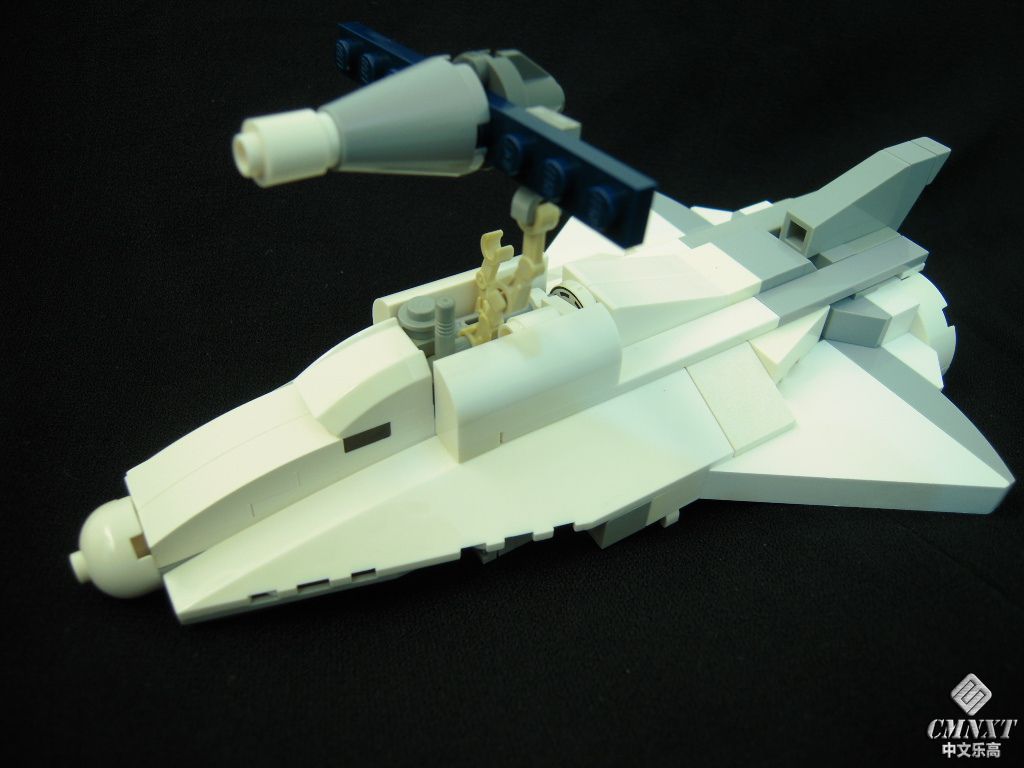 LEGO MOC Space 100 OV201.jpg