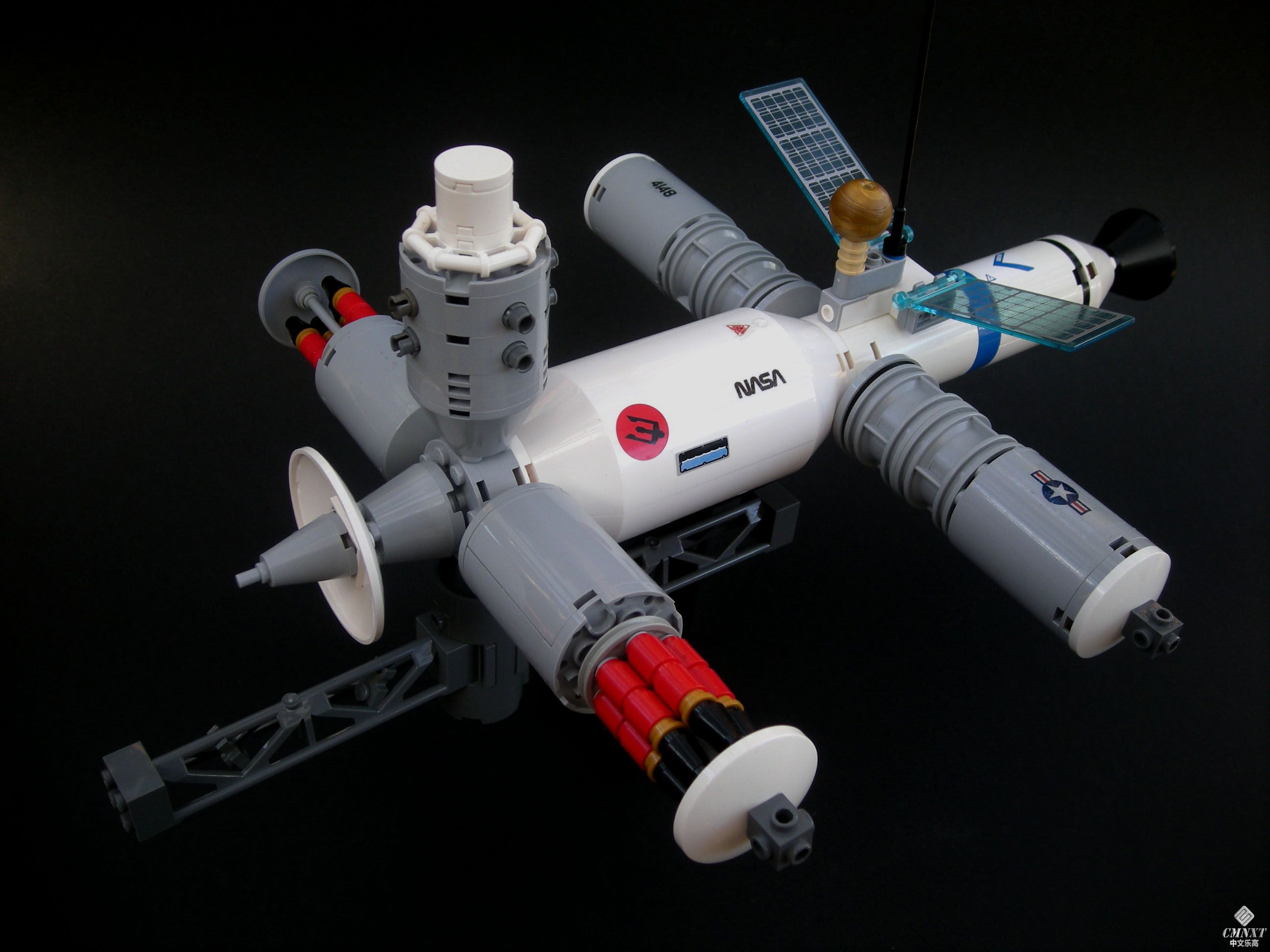 LEGO MOC Space 111 Grumman C14 Tomcat II Orbital Interceptor.jpg