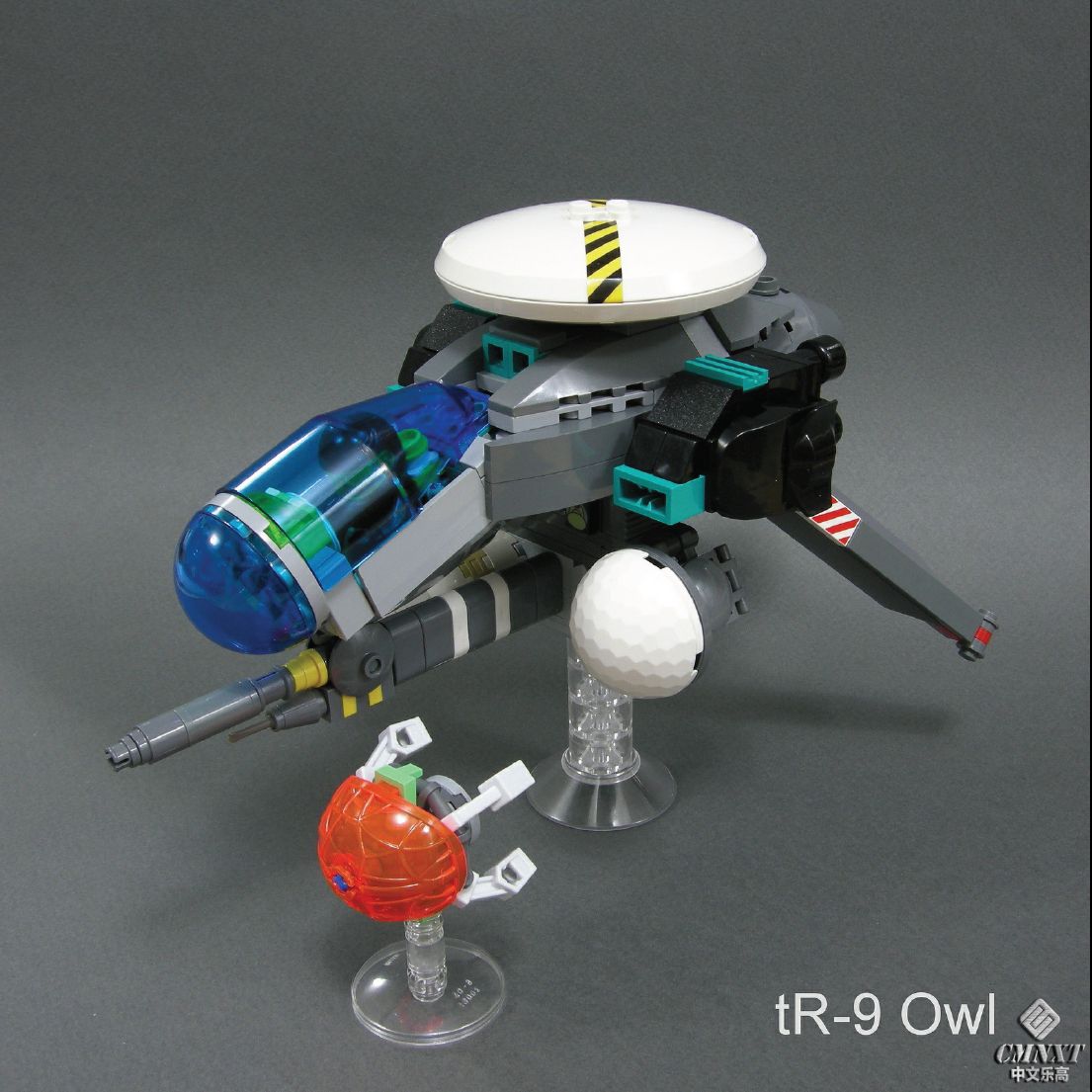LEGO MOC Space 148 TR9 Owl.jpg