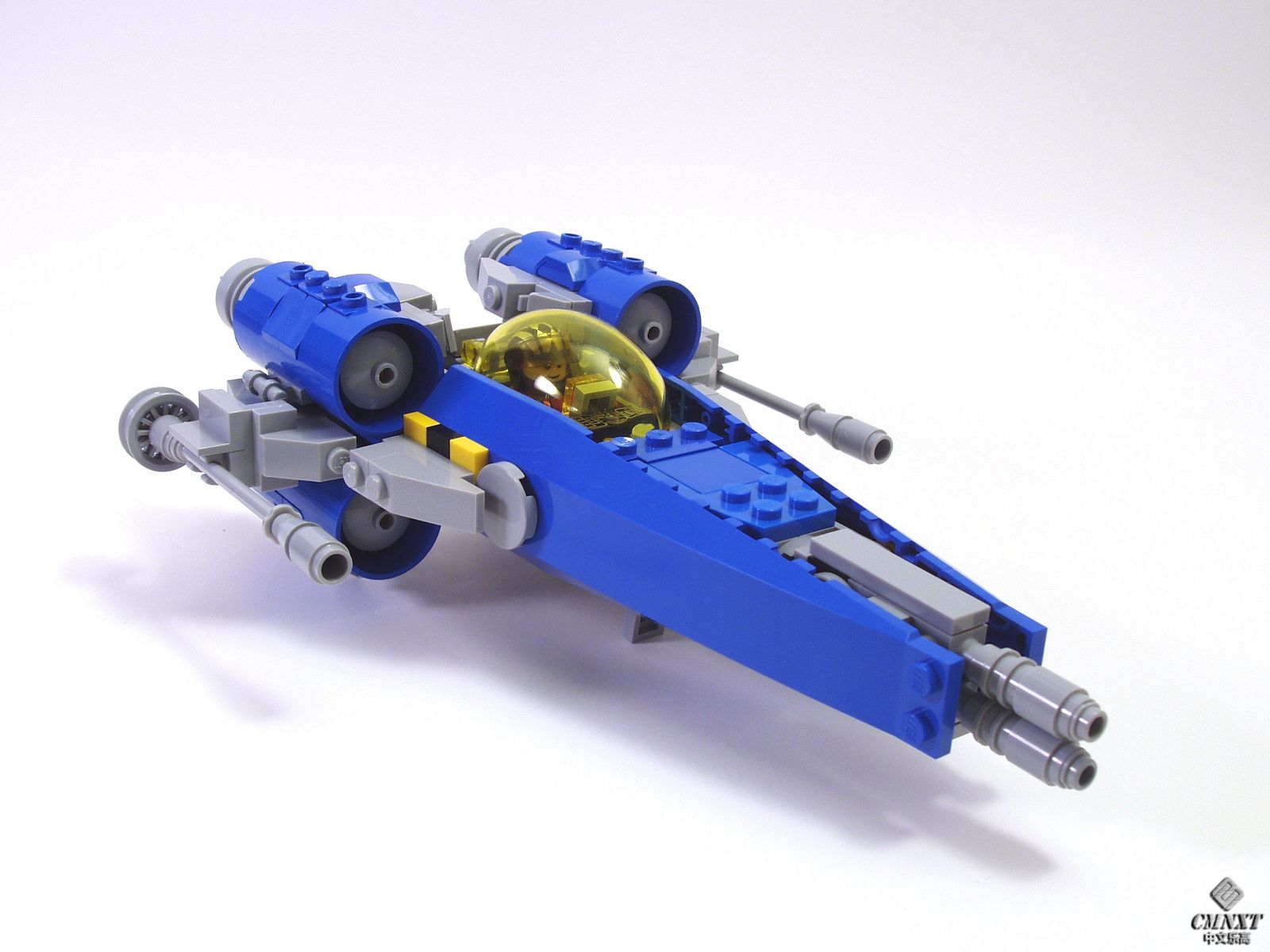 LEGO MOC Space 217 LL563 Tigershark.jpg