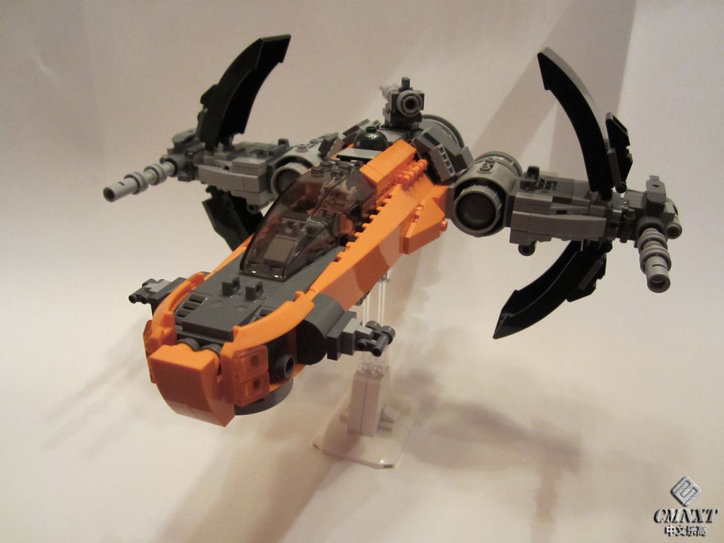 LEGO MOC Space 238 SG07 Starfighter AKA Lil basterd.jpg