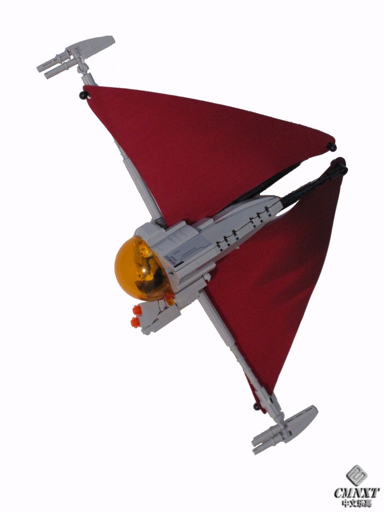 LEGO MOC Space 291 Fanblade Starfighter.jpg