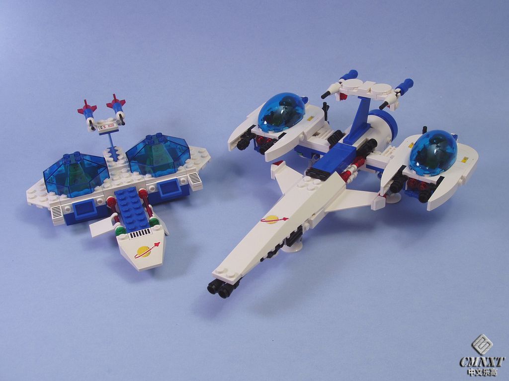 LEGO MOC Space 313 Twin Starfire and the Mk IV.jpg