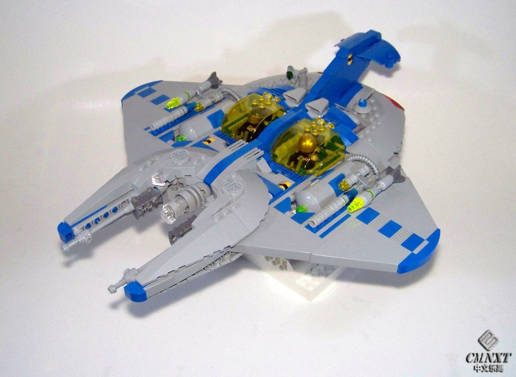 LEGO MOC Space 321 Neo-Classic Space Viper.jpg
