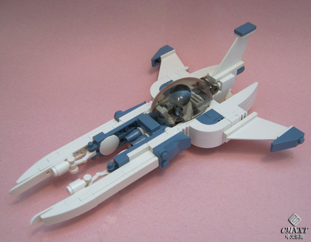 LEGO MOC Space 370 CX920 Iron Dagger.jpg