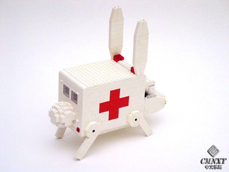 LEGO MOC Art 027 Rabbit ambulance 01 - Nathan Sawaya.jpg