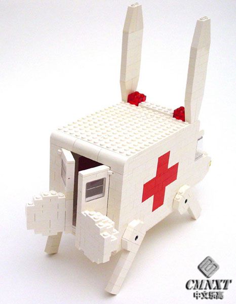 LEGO MOC Art 028 Rabbit ambulance 02 - Nathan Sawaya.jpg