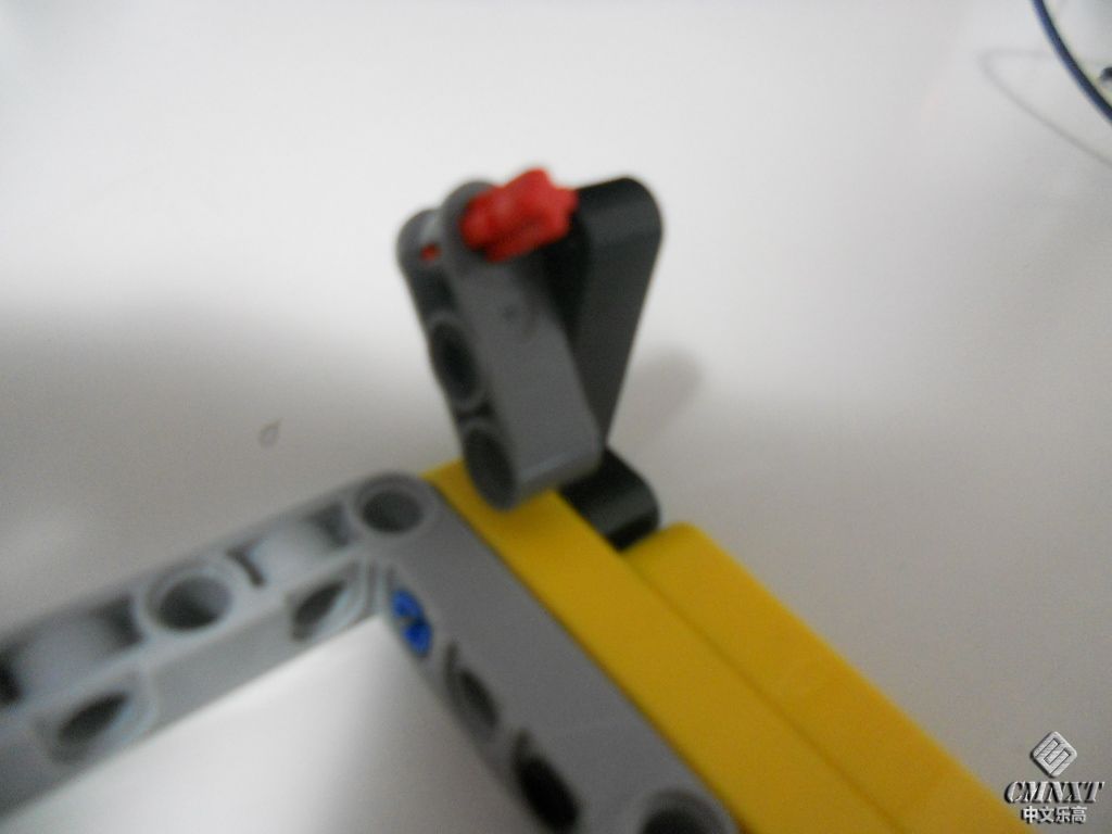 LEGO camera stand 003.jpg