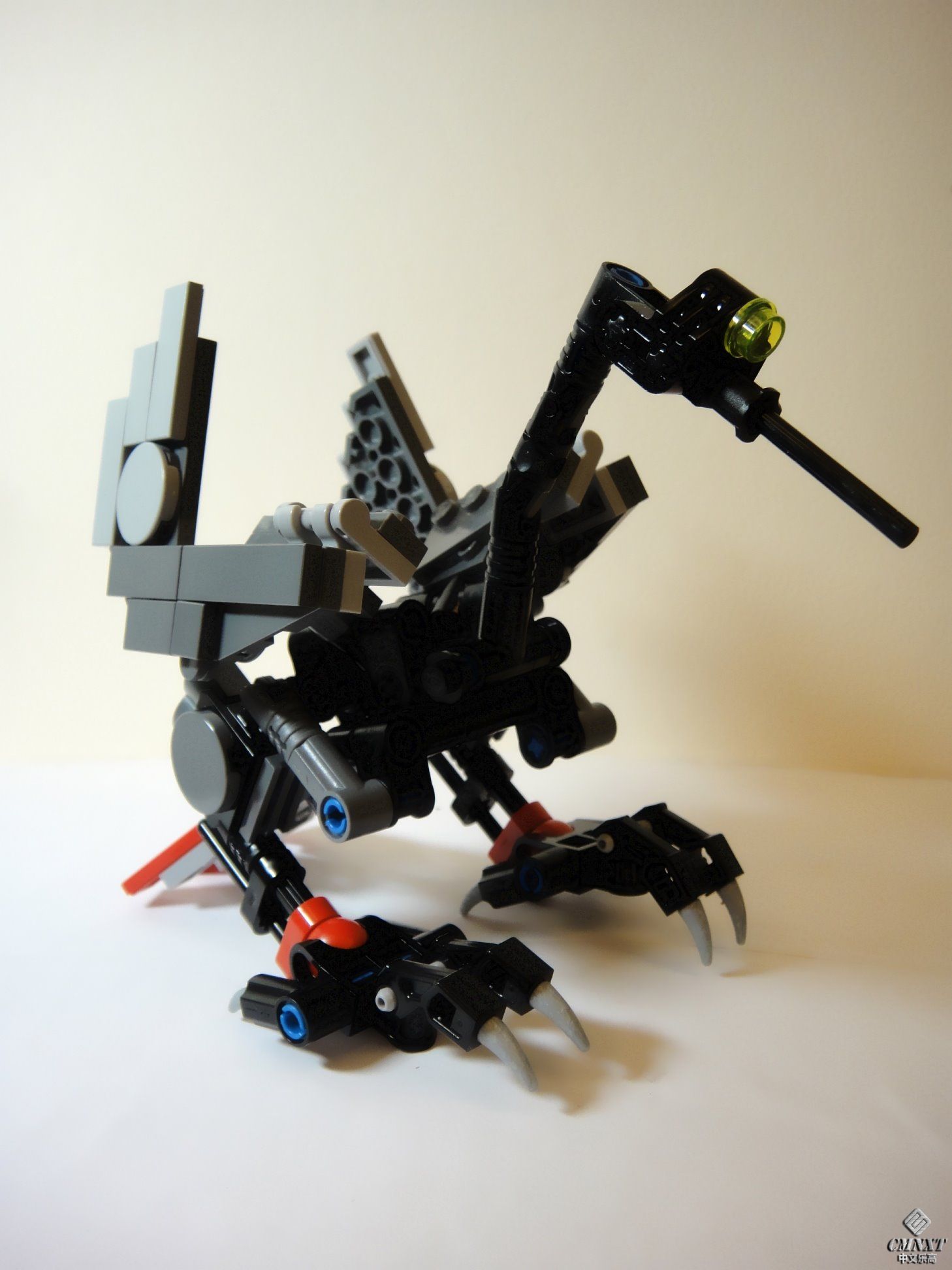 LEGO MOC - Cyclops Crane Mecha 01.JPG