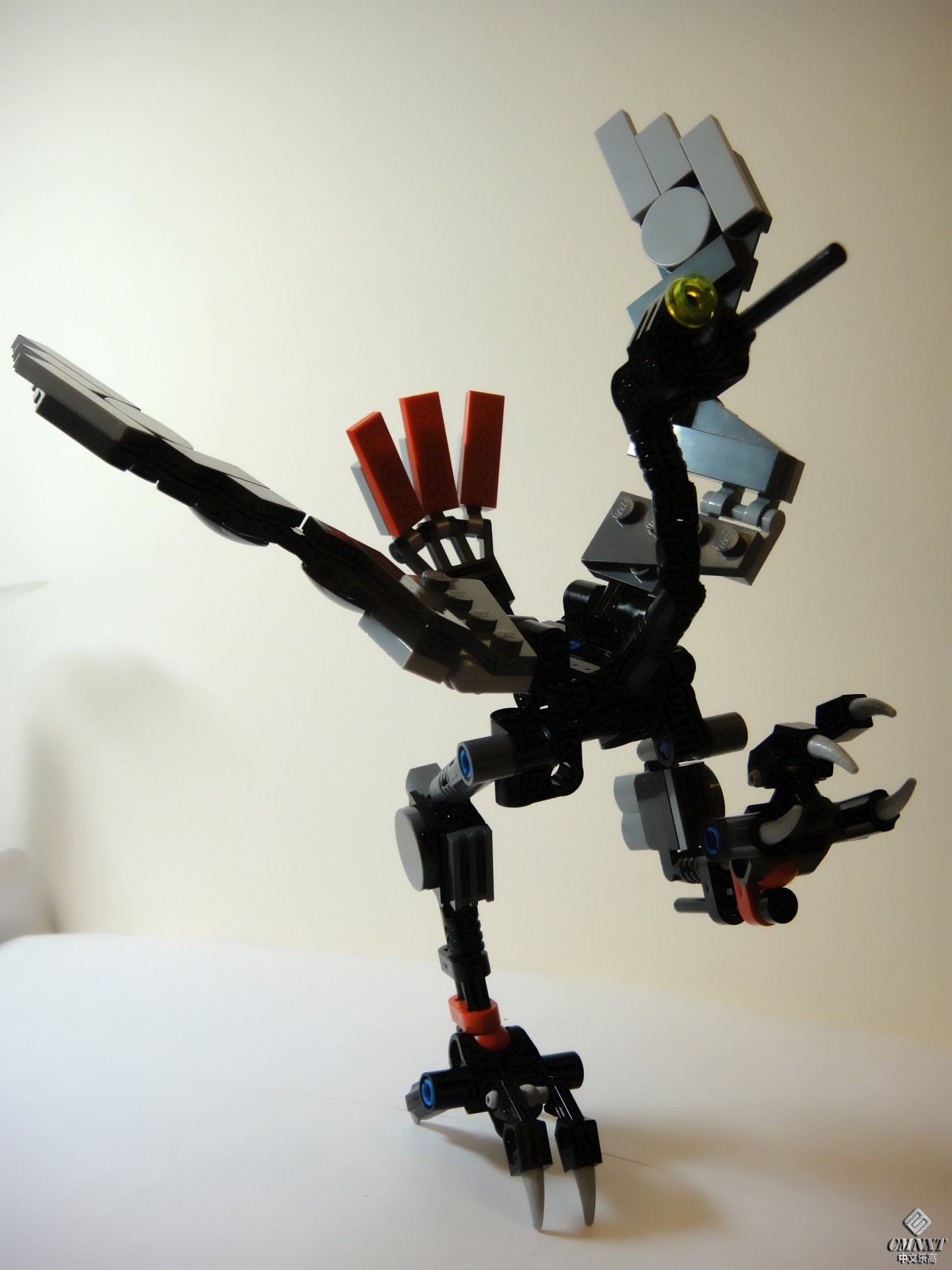 LEGO MOC - Cyclops Crane Mecha 03.JPG