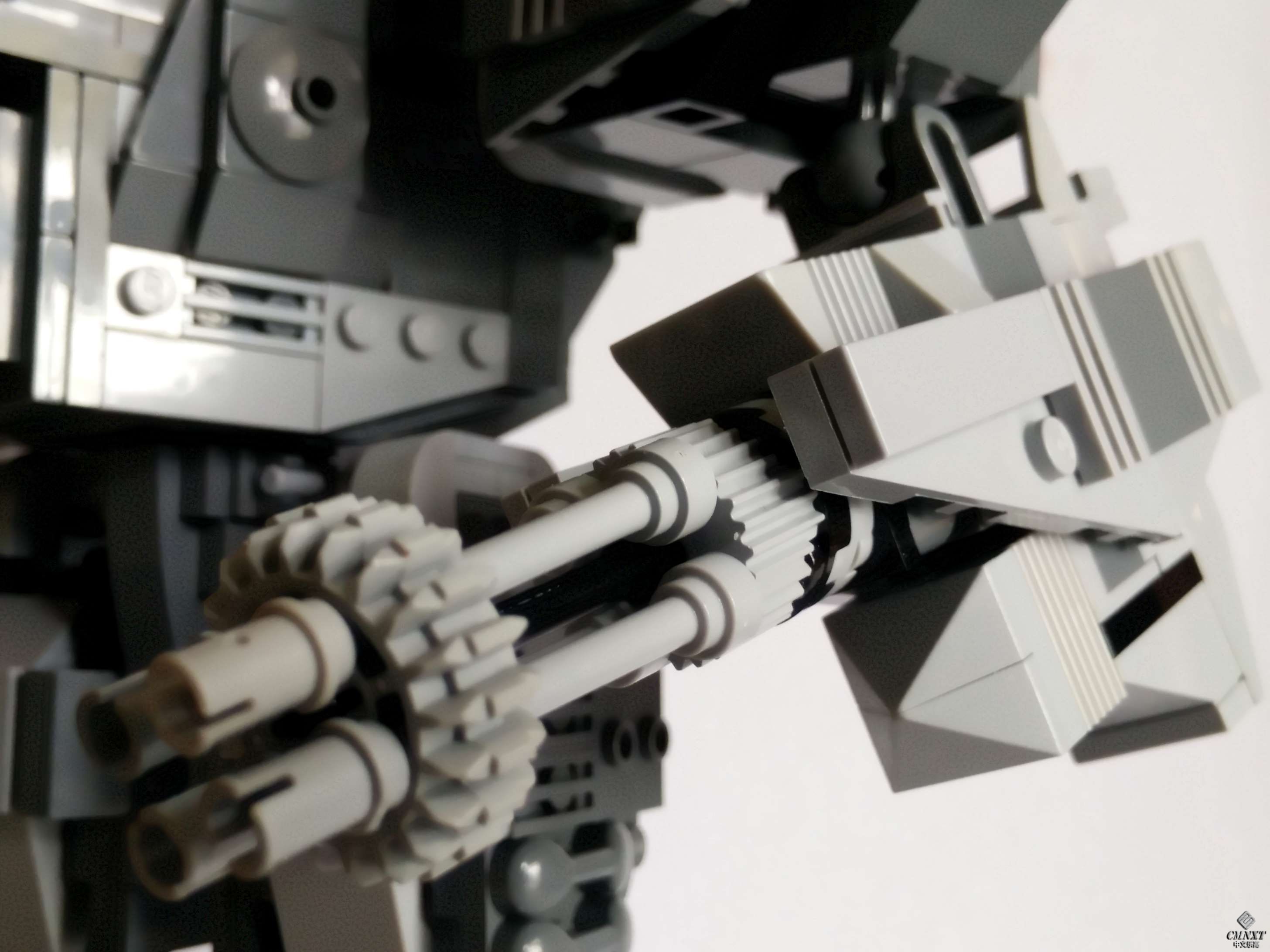 LEGO MOC Conqueror Heavy Armo 12.jpg