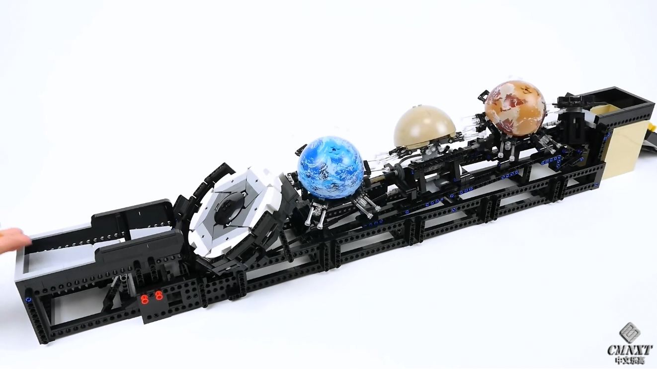 LEGO GBC module- Planets  .mp4_000003.182.jpg