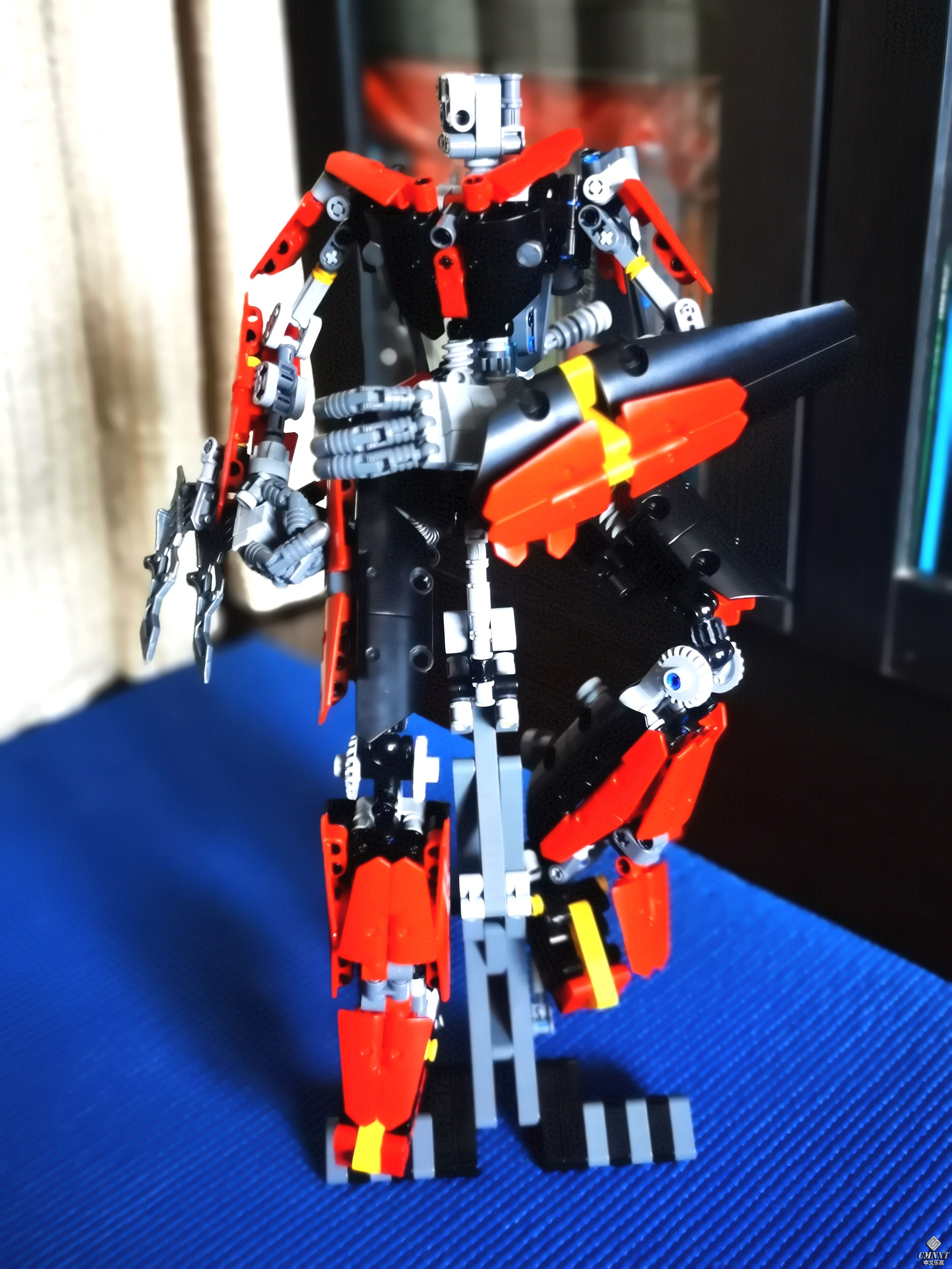 LEGO MOC - Rise from Scrapland 01.jpg