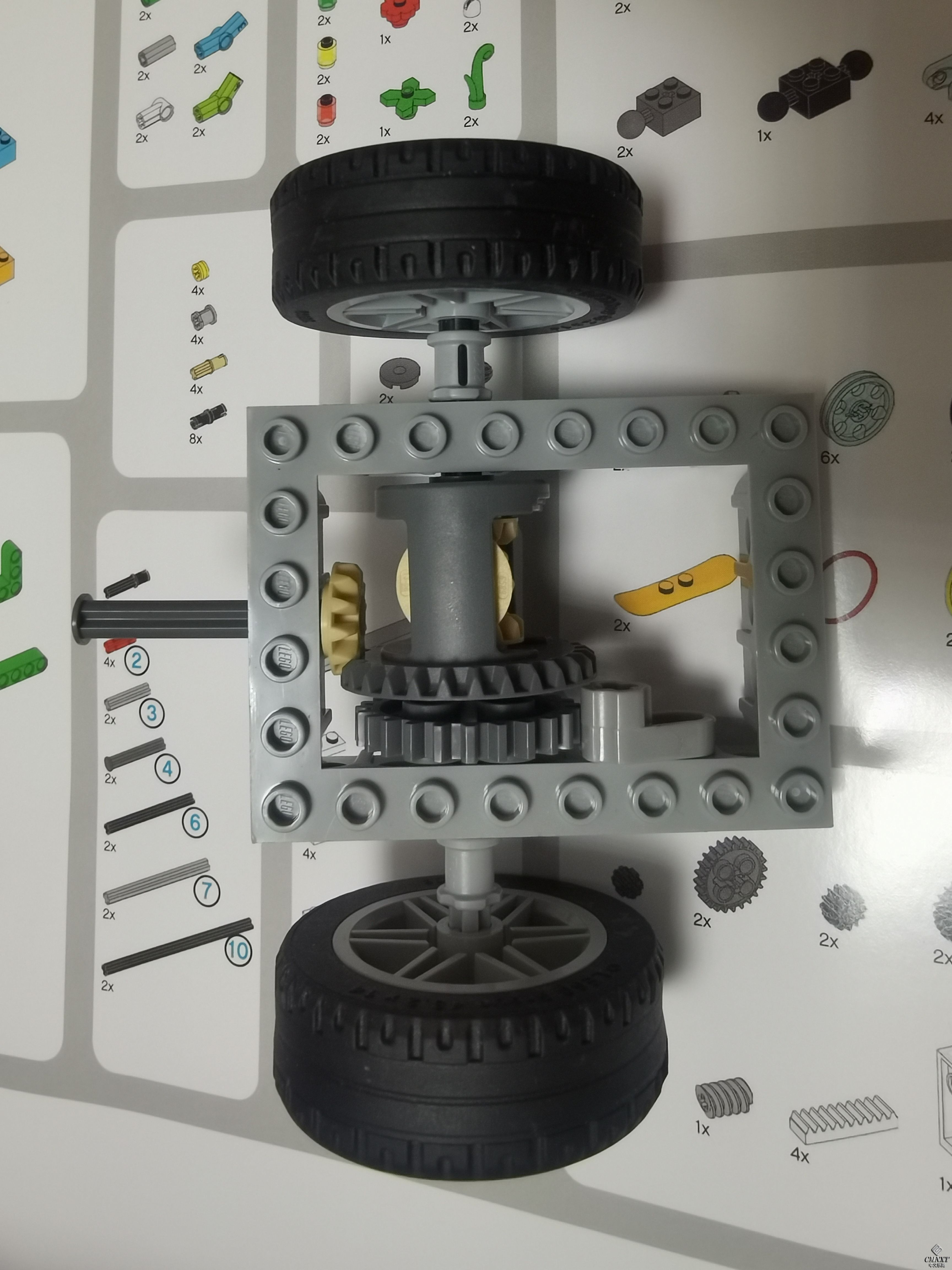 极致精简的单电机转向结构，